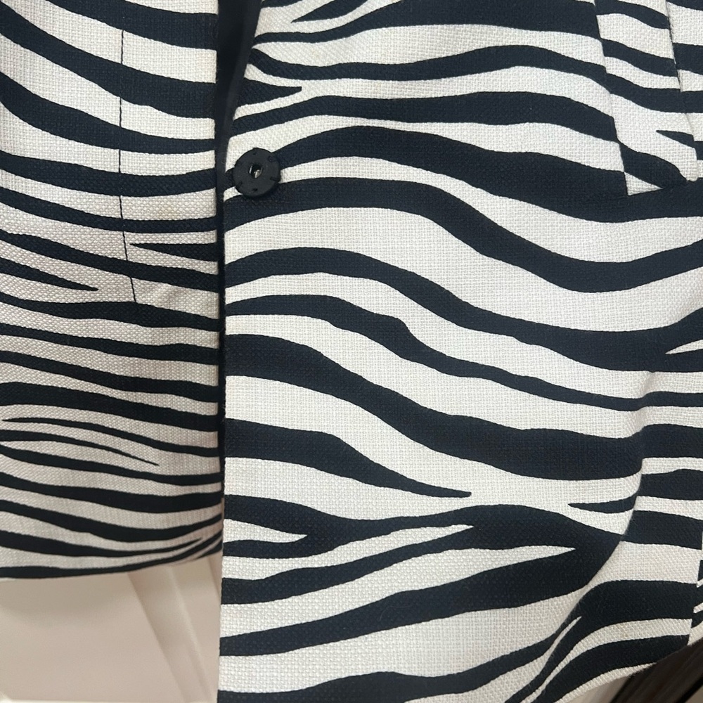 Talbots Black and White Zebra Print Blazer - Picture 8 of 16